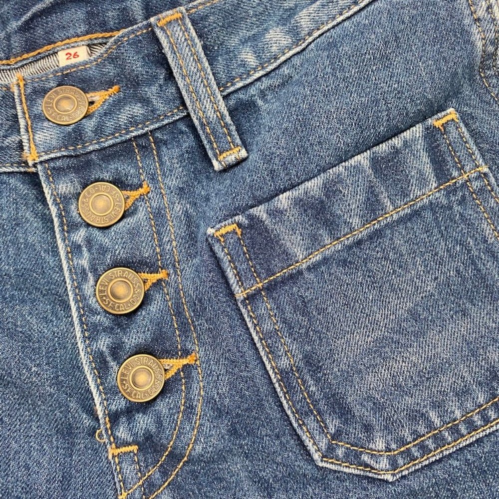 Levi's Button Fly Denim Short - Picture 5 of 6